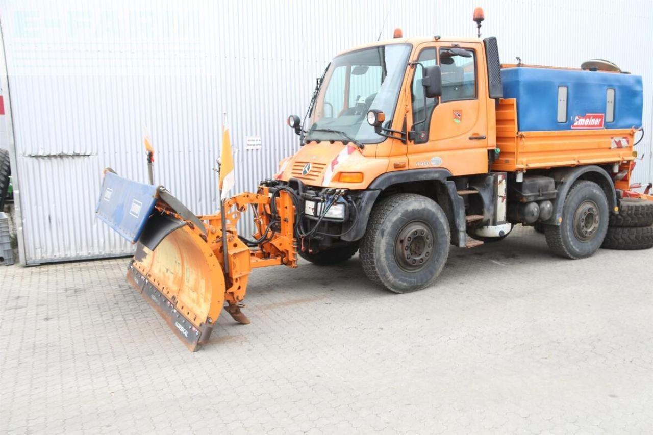 Mercedes-Benz unimog u 400 - جرافة ثلج: صور 1 Mercedes-Benz unimog u 400 - جرافة ثلج: صور 1