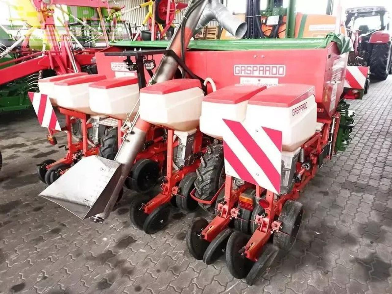 Mustang mte 300 6-reihige einzelkornsämaschine t - وضع البذور فى خطوط: صور 4 Mustang mte 300 6-reihige einzelkornsämaschine t - وضع البذور فى خطوط: صور 4