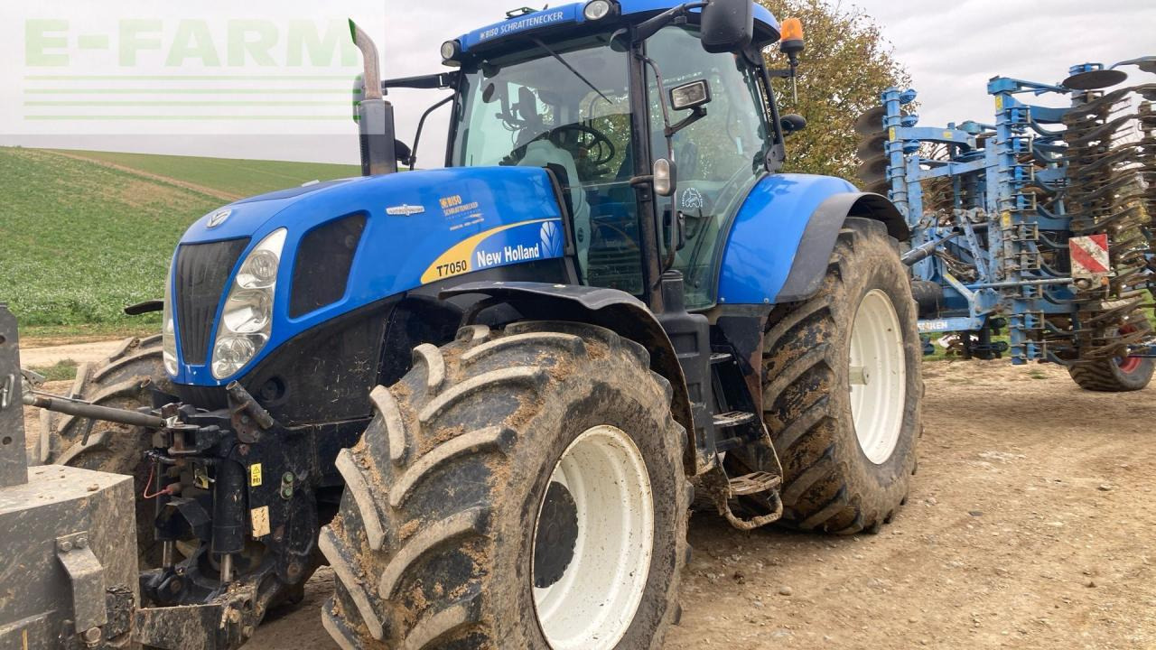 New Holland T7050 - جرار: صور 1 New Holland T7050 - جرار: صور 1