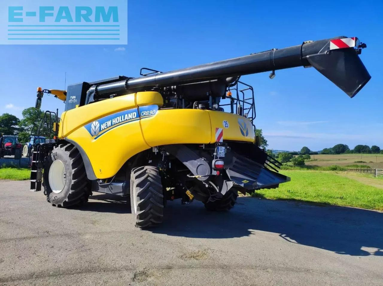 New Holland cr8.90 - حصادة شاملة: صور 4 New Holland cr8.90 - حصادة شاملة: صور 4