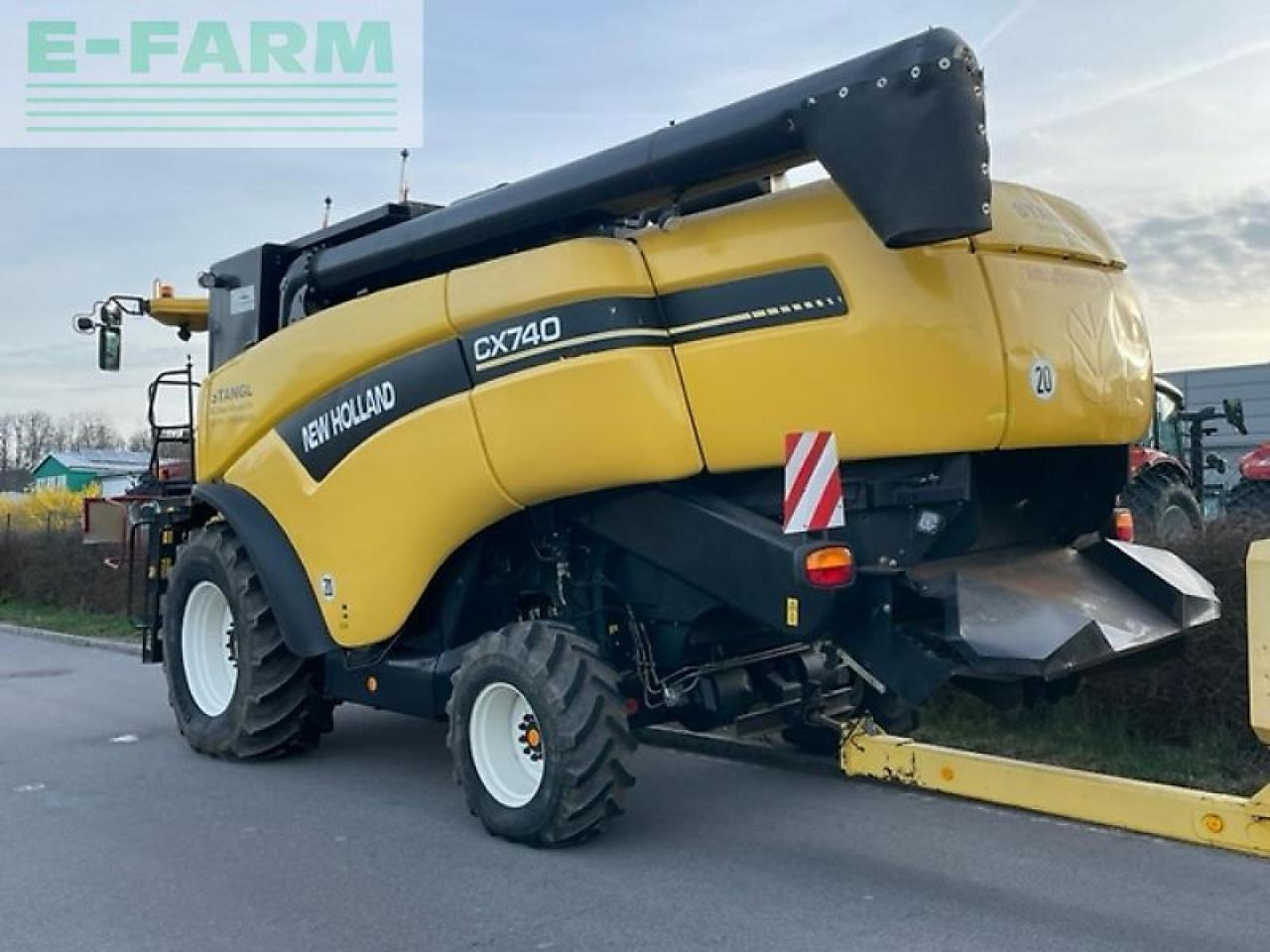 New Holland cx 740 - حصادة شاملة: صور 3 New Holland cx 740 - حصادة شاملة: صور 3