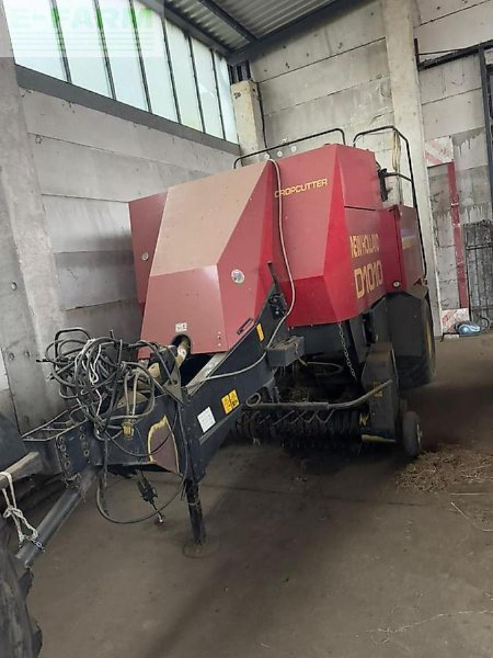 New Holland d1010 - مكبس البالات المستطيله: صور 1 New Holland d1010 - مكبس البالات المستطيله: صور 1