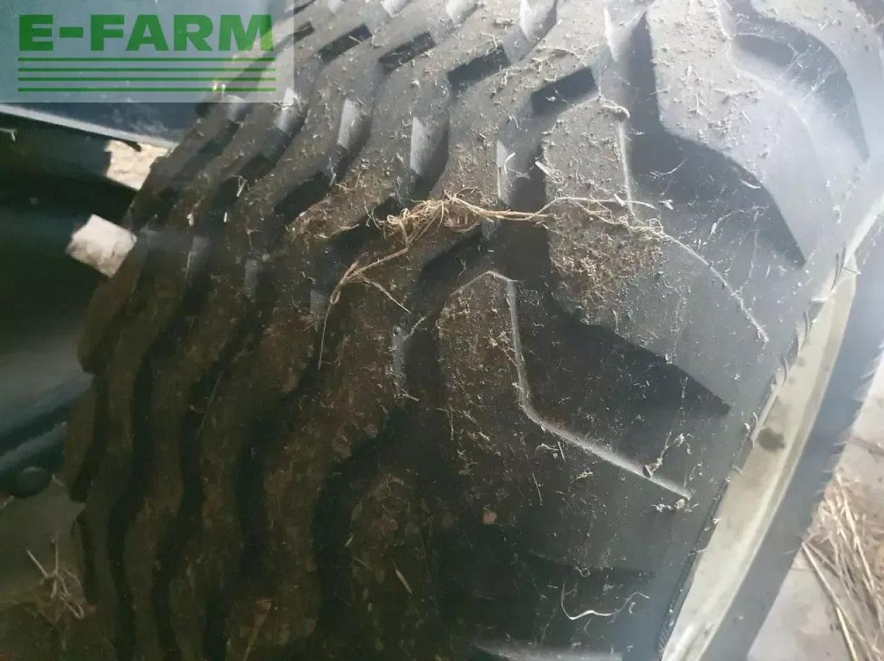 مكبس البالات المستطيله New Holland roll belt 150: صور 6