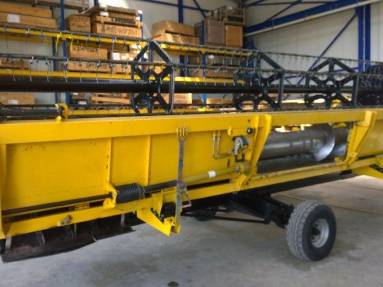 New Holland schneidwerk 7,32 m - حصادة شاملة - الرأس: صور 3 New Holland schneidwerk 7,32 m - حصادة شاملة - الرأس: صور 3