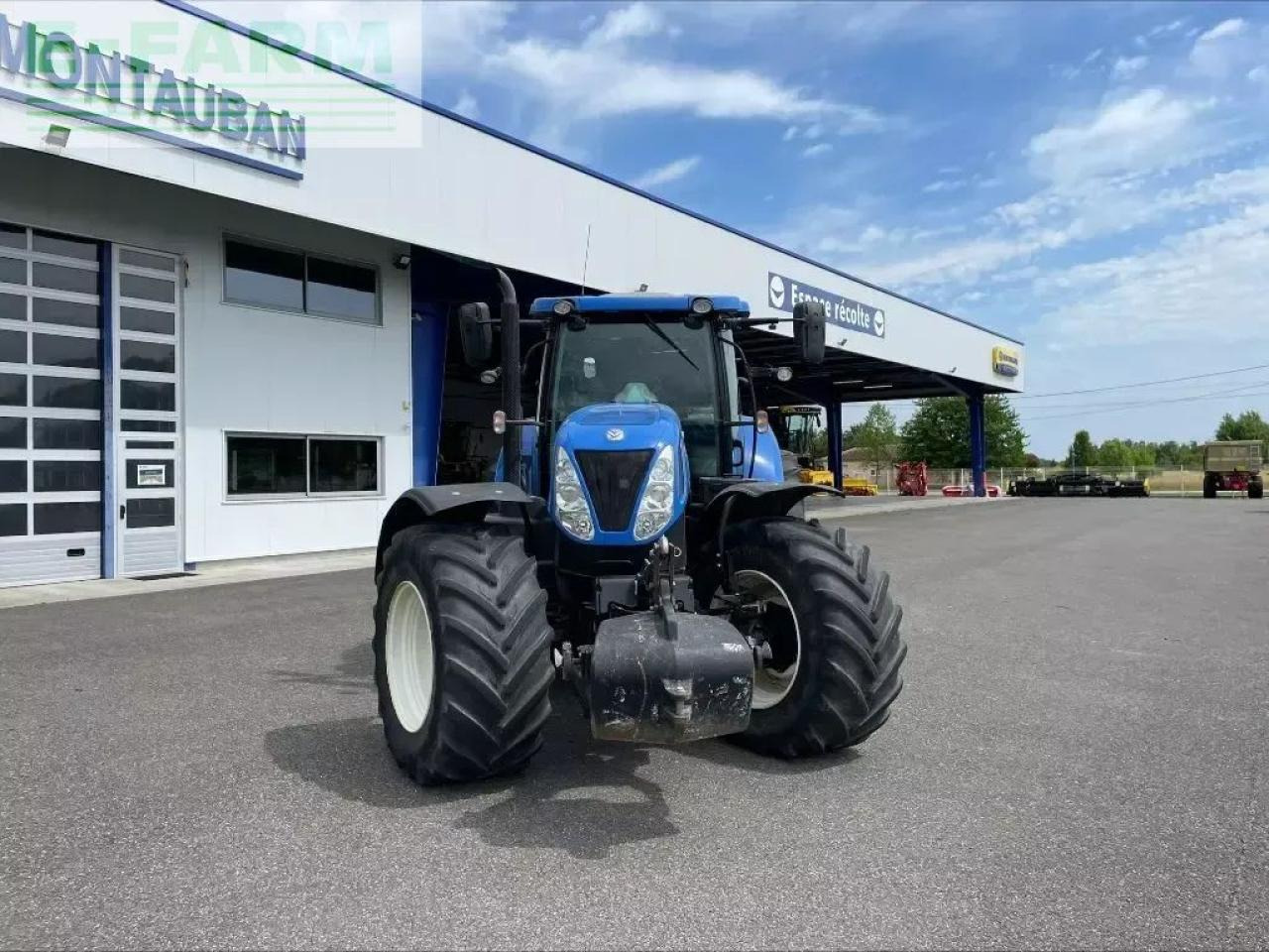 New Holland t 7.235 - جرار: صور 2 New Holland t 7.235 - جرار: صور 2