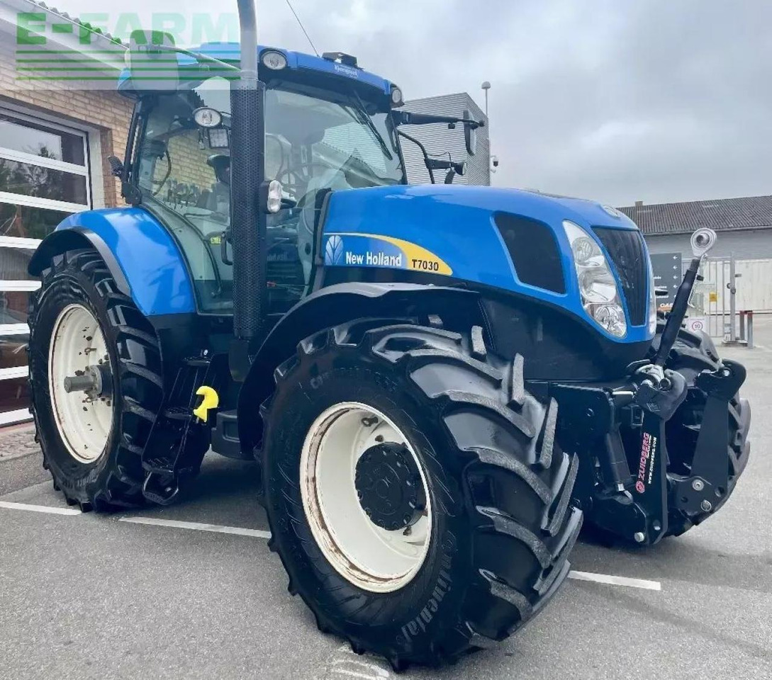 New Holland t 7030 - جرار: صور 4 New Holland t 7030 - جرار: صور 4