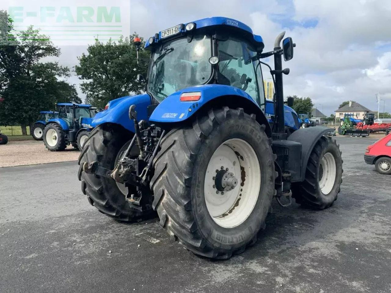 New Holland t7.235 auto command - جرار: صور 3 New Holland t7.235 auto command - جرار: صور 3