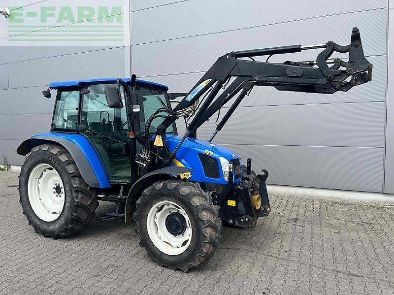 New Holland tl 90 a A - جرار: صور 1 New Holland tl 90 a A - جرار: صور 1