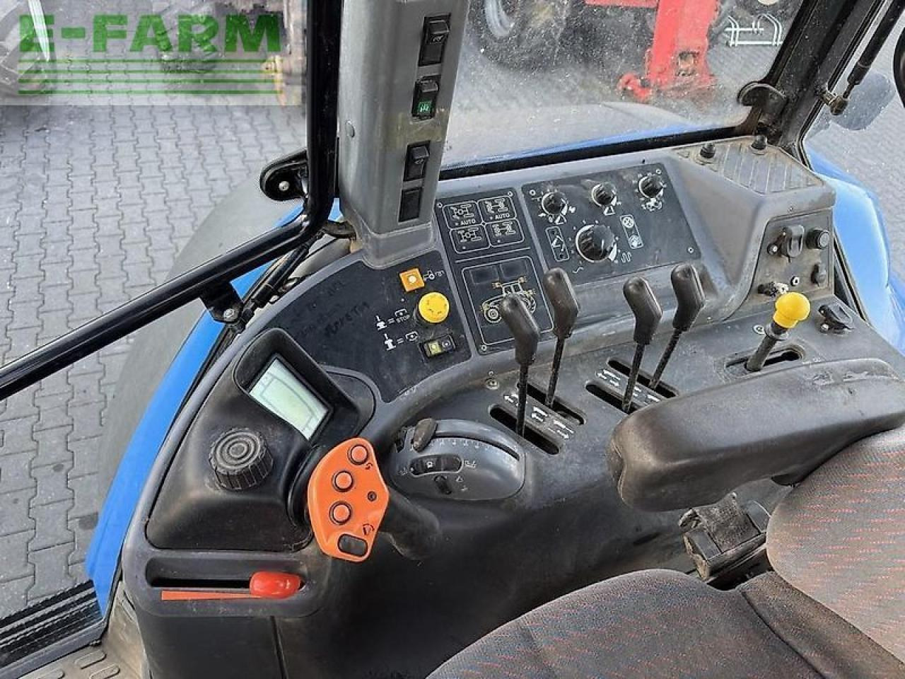 جرار New Holland tm175 powercommand: صور 11