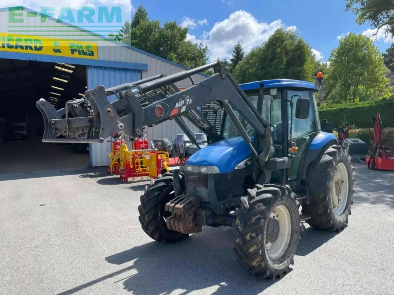 New Holland tracteur agricole td85d new holland D - جرار: صور 1 New Holland tracteur agricole td85d new holland D - جرار: صور 1