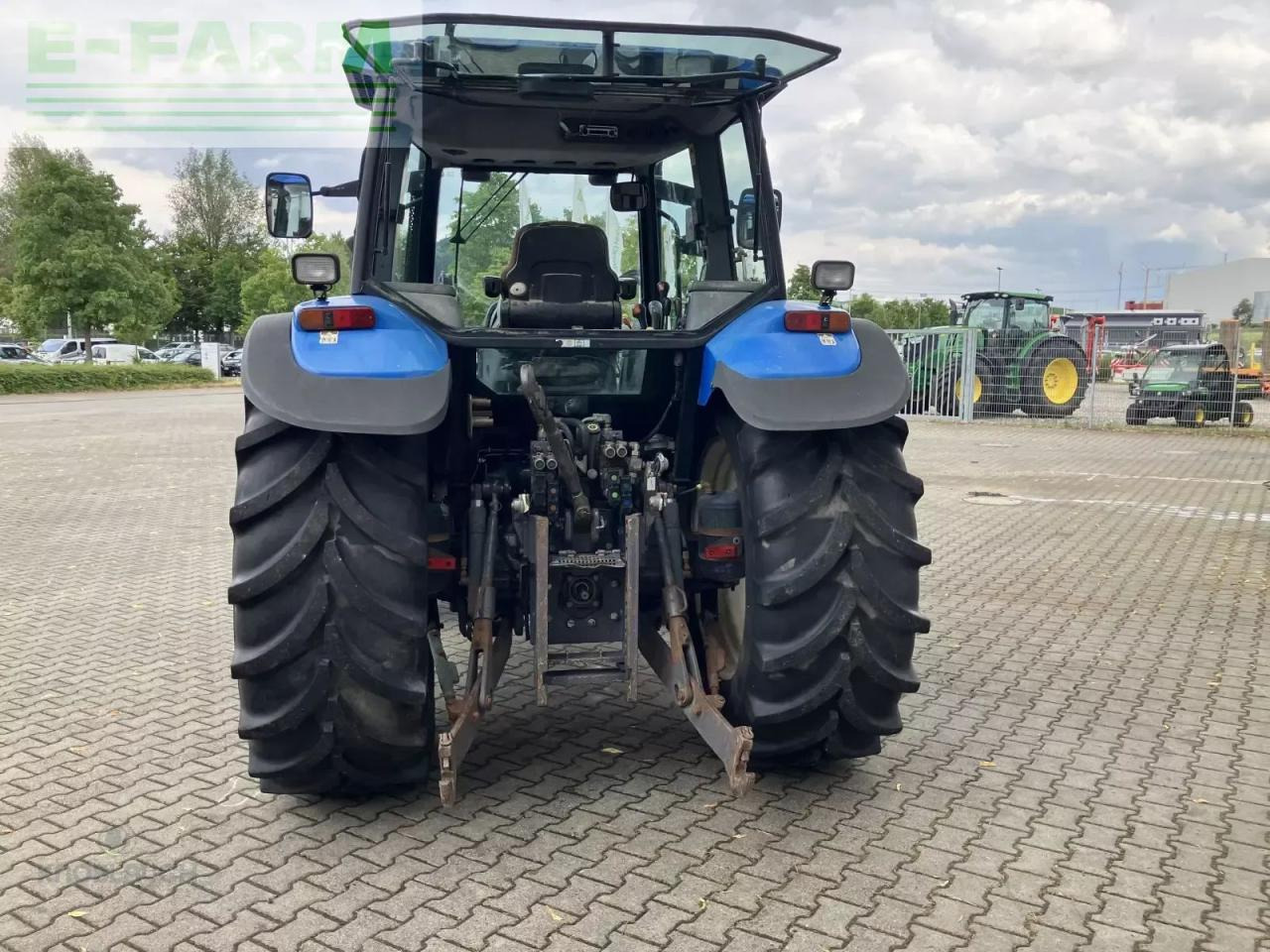 New Holland ts 115 - جرار: صور 4 New Holland ts 115 - جرار: صور 4