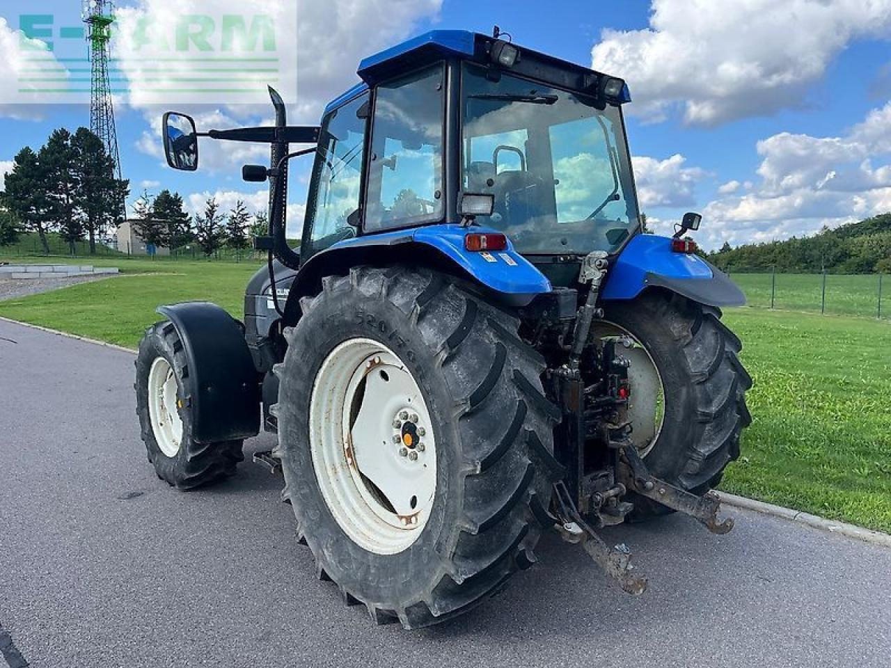 New Holland ts 115 - جرار: صور 2 New Holland ts 115 - جرار: صور 2