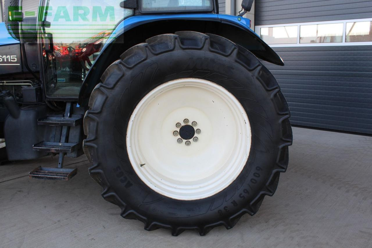 جرار New Holland ts115: صور 11