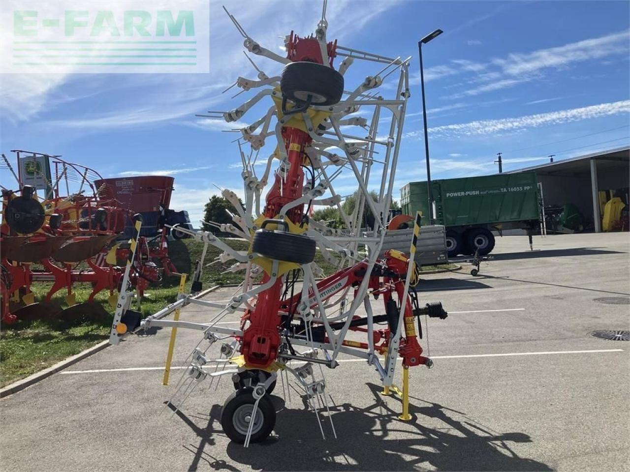 لمّامَة القش Pöttinger hit v 11100: صور 6