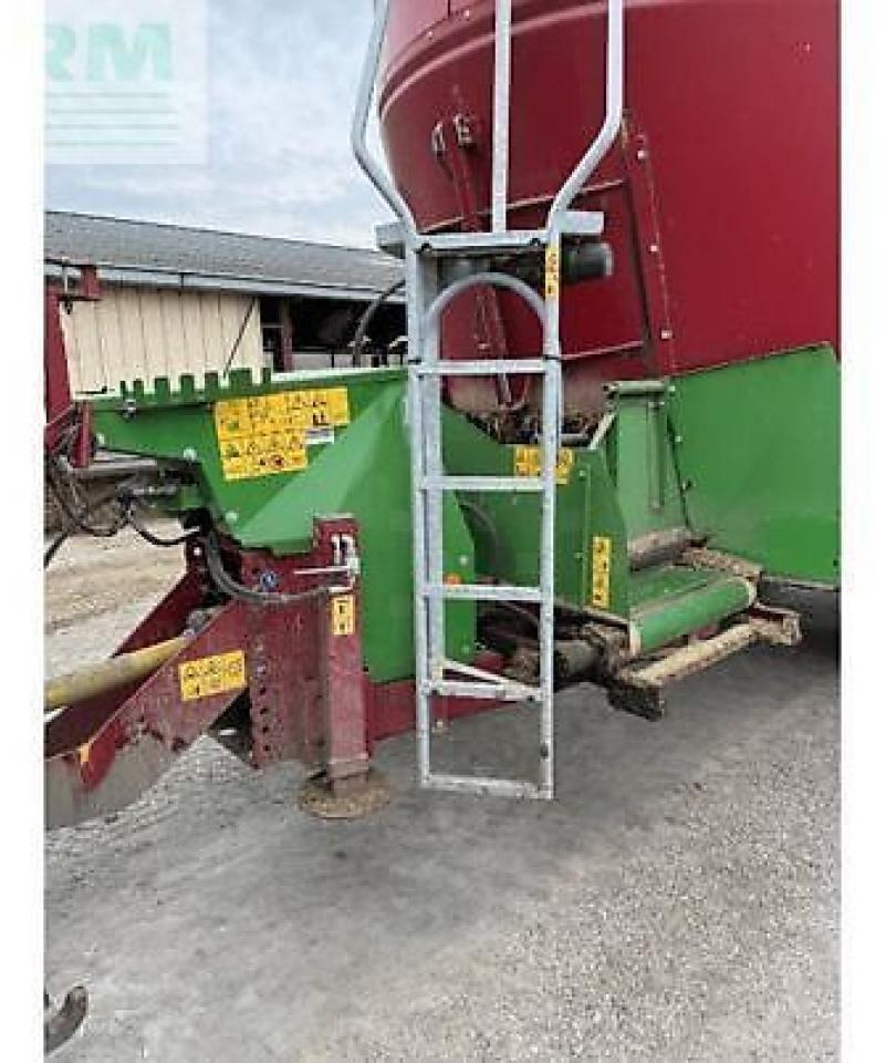 Strautmann verti mix 2401 - المعدات لتربية الماشية: صور 3 Strautmann verti mix 2401 - المعدات لتربية الماشية: صور 3