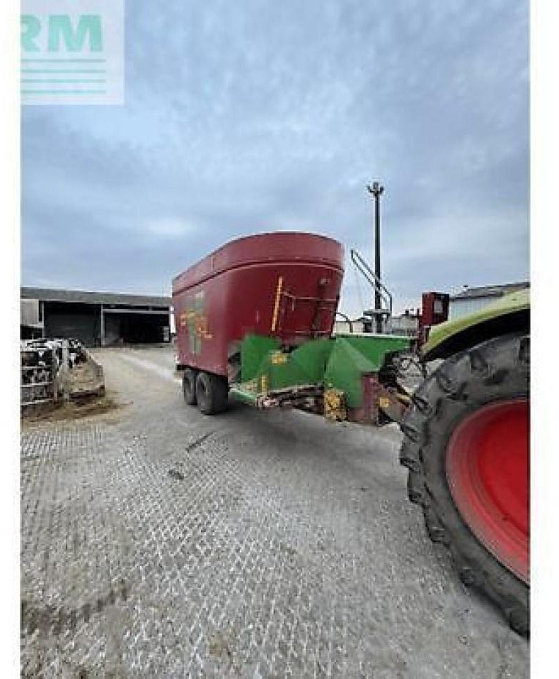 Strautmann verti mix 2401 - المعدات لتربية الماشية: صور 5 Strautmann verti mix 2401 - المعدات لتربية الماشية: صور 5