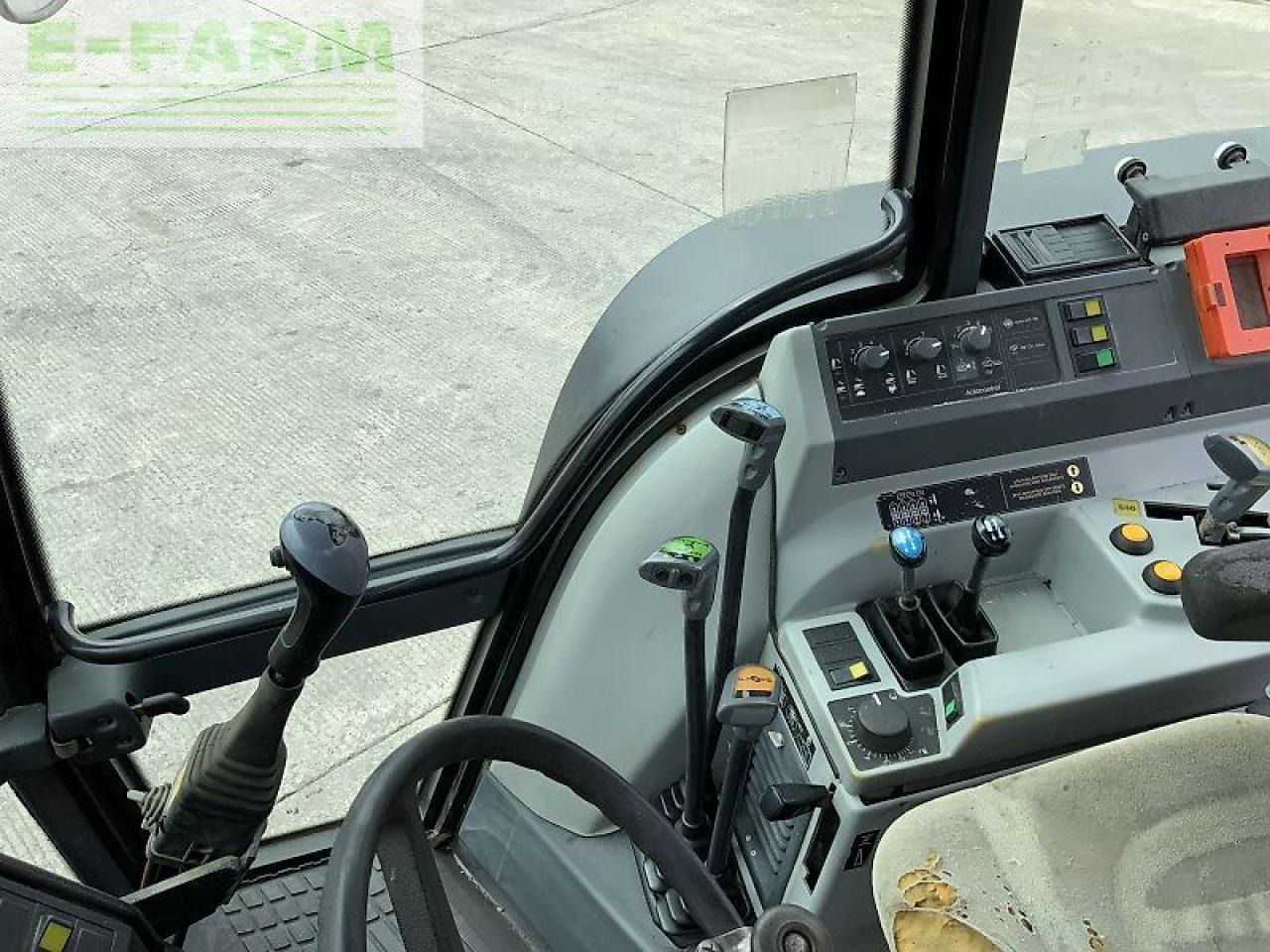 جرار Valmet 8100 twin track reverse drive tractor: صور 18