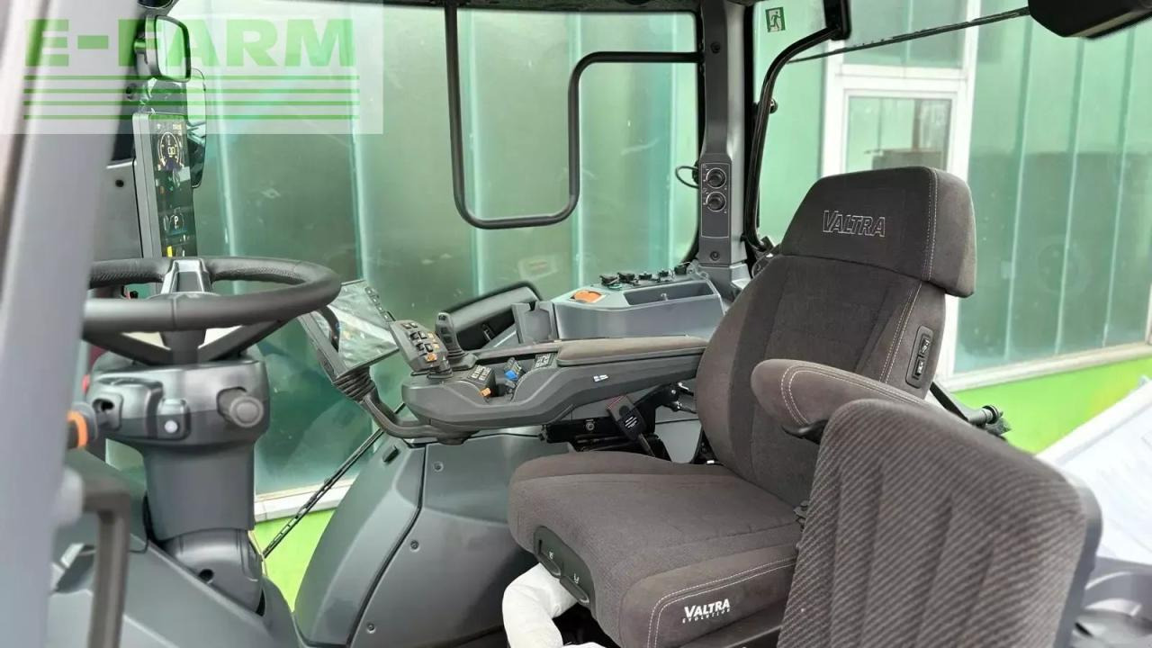 جرار Valtra n 175 d: صور 7