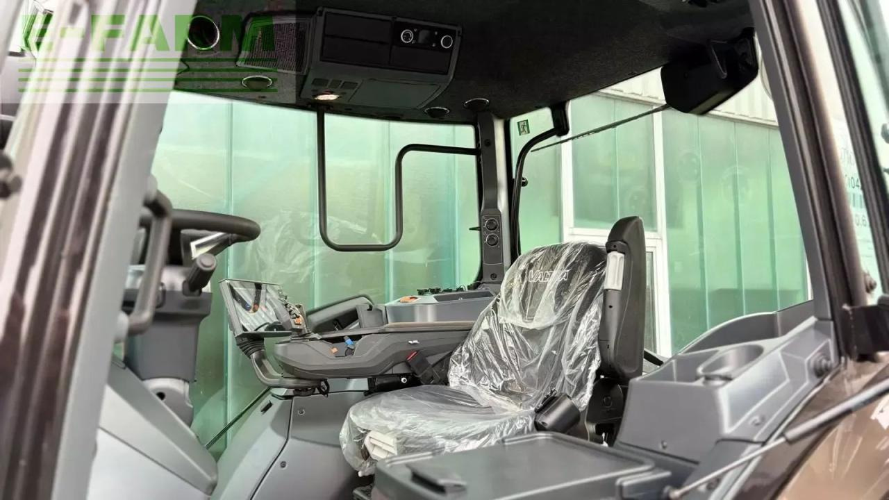 جرار Valtra q 285: صور 7 جرار Valtra q 285: صور 7