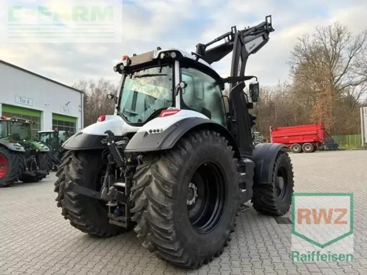 جرار Valtra t215d: صور 6