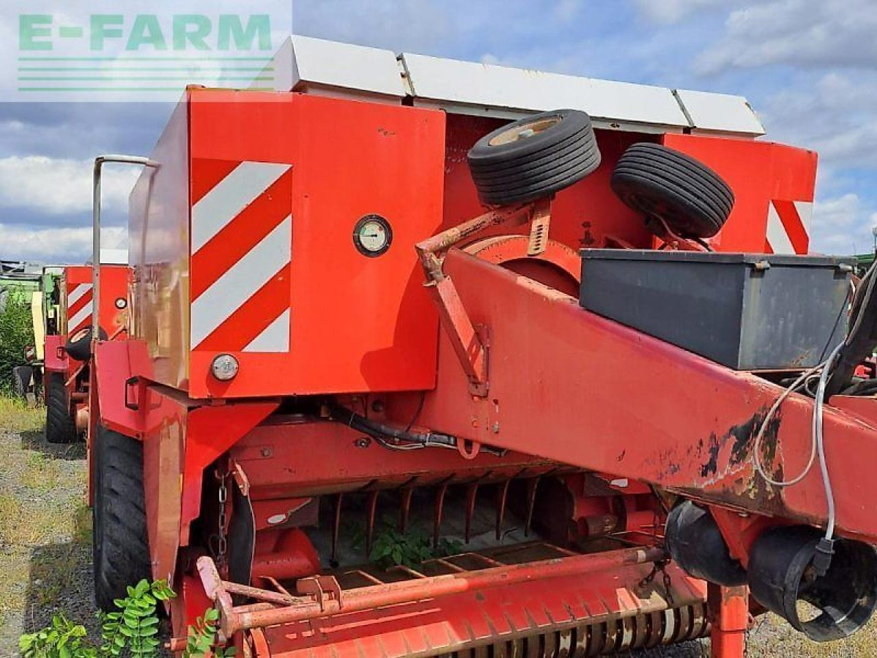 Welger d 6000 - مكبس البالات المستطيله: صور 5 Welger d 6000 - مكبس البالات المستطيله: صور 5
