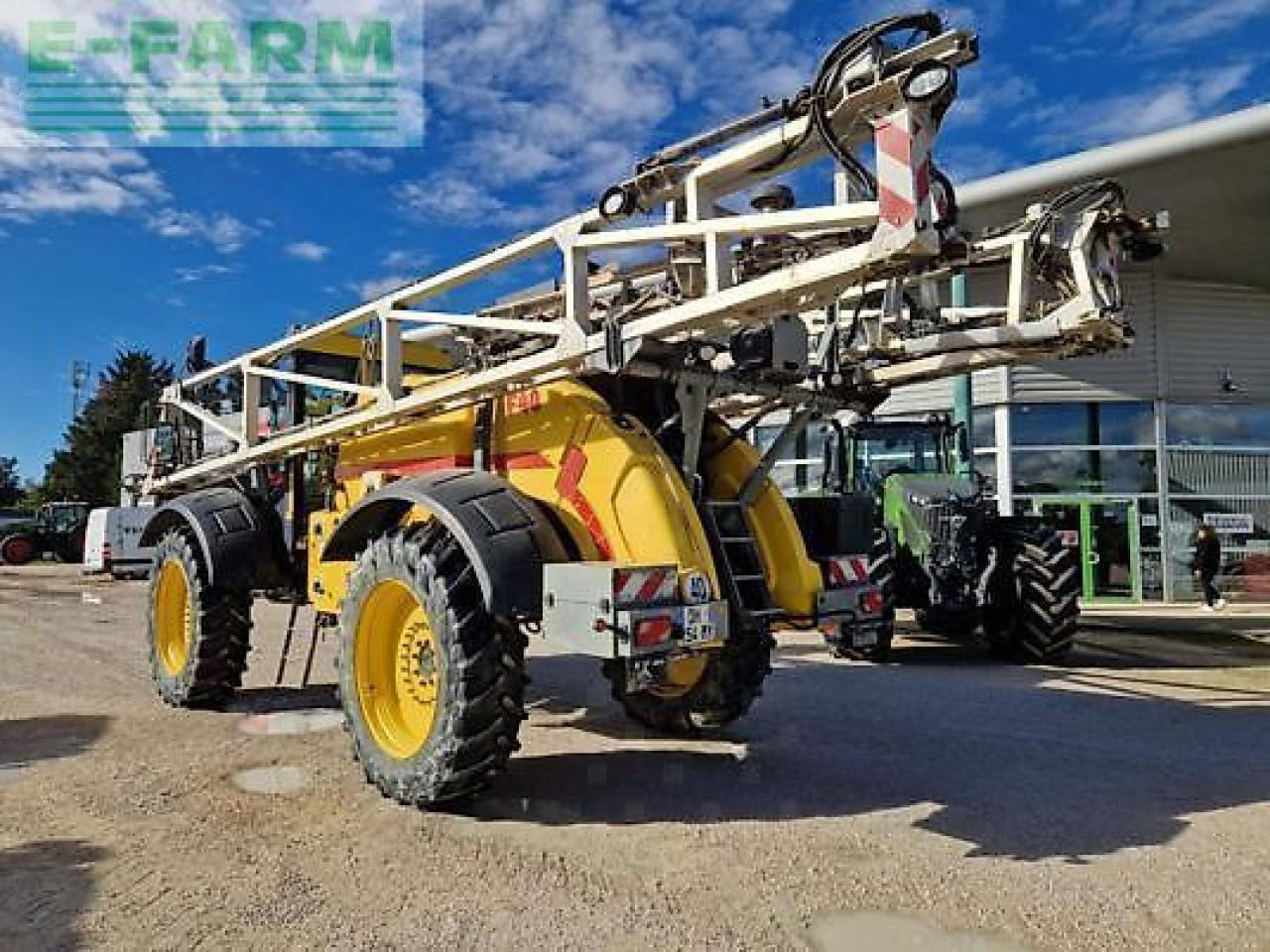 F40 - آلة الرش المقطورة: صور 4 F40 - آلة الرش المقطورة: صور 4