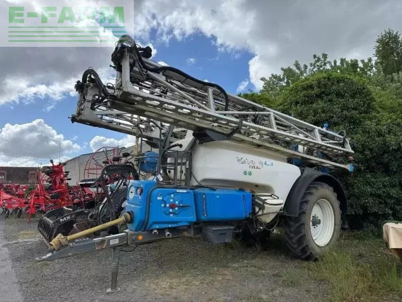 Meteor 4200 - آلة الرش المقطورة: صور 1 Meteor 4200 - آلة الرش المقطورة: صور 1