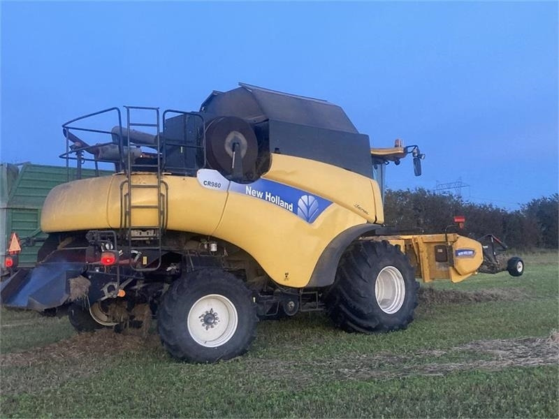 New Holland CR 980 1050er hjul og 30Fod 4 hjulstræk - حصادة شاملة: صور 4 New Holland CR 980 1050er hjul og 30Fod 4 hjulstræk - حصادة شاملة: صور 4