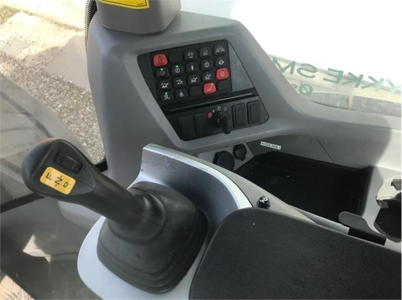 New Holland W190D - اللودر بعجل: صور 4 New Holland W190D - اللودر بعجل: صور 4