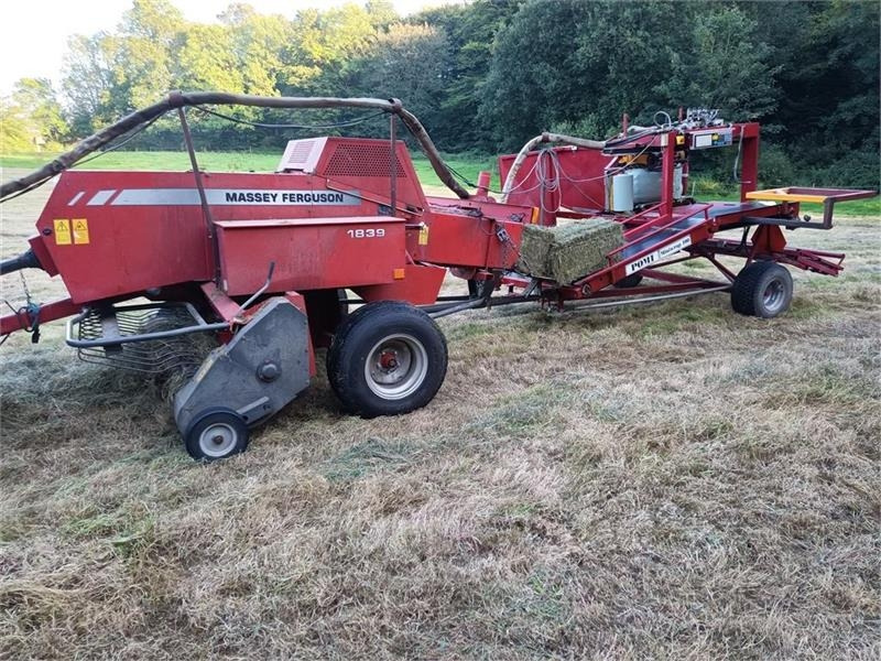 Pomi Mini 100 MF 1839 - معدة تغليف البالات: صور 3 Pomi Mini 100 MF 1839 - معدة تغليف البالات: صور 3