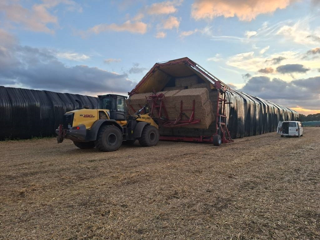 Pomi Wrap 7 - معدة تغليف البالات: صور 5 Pomi Wrap 7 - معدة تغليف البالات: صور 5