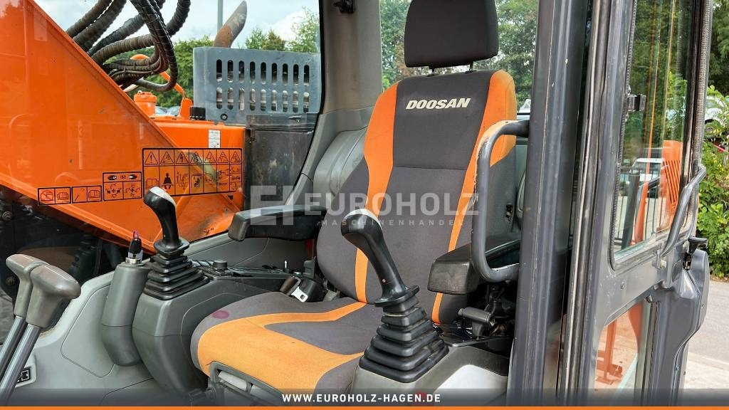 تأجير Doosan Kettenbagger DX 235 LCR-5, hyd. SW OilQuick 70-55  Doosan Kettenbagger DX 235 LCR-5, hyd. SW OilQuick 70-55: صور 11