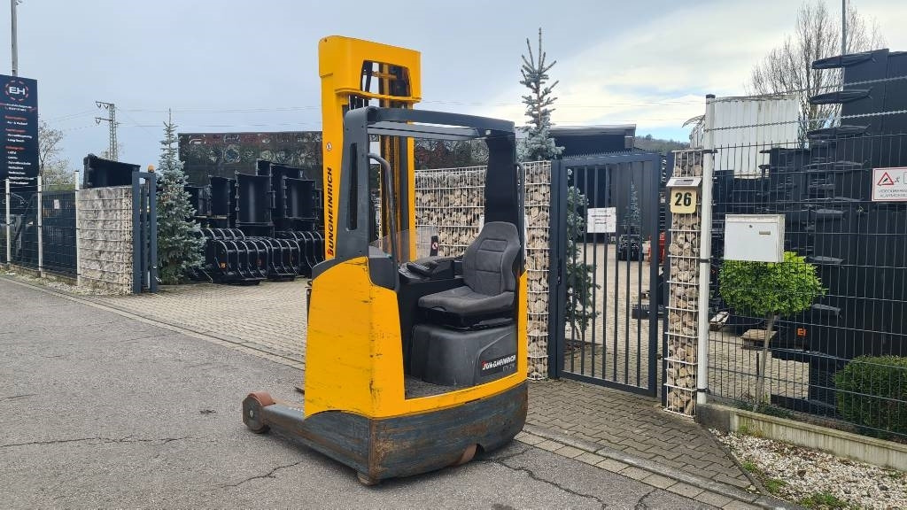 Jungheinrich ETV 216, Triplex, 6,9 m Hubhöhe, Hubkraft 1.600 kg - شاحنة مناولة: صور 4 Jungheinrich ETV 216, Triplex, 6,9 m Hubhöhe, Hubkraft 1.600 kg - شاحنة مناولة: صور 4