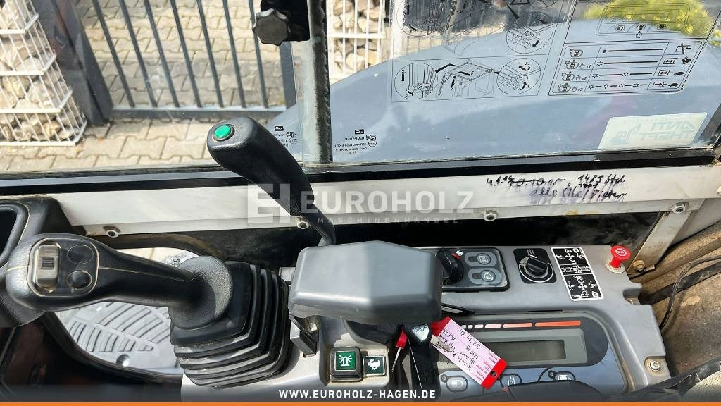 Kubota Minibagger KX 91-3 S2 mit Schnellwechsler MS03 - حفارة مصغرة: صور 5 Kubota Minibagger KX 91-3 S2 mit Schnellwechsler MS03 - حفارة مصغرة: صور 5