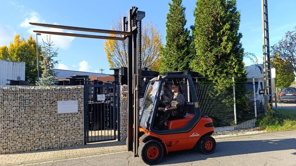 Linde H 30 D, Duplex, Zusatzhydraulik, Palettengabel - رافعة شوكية ديزل: صور 1 Linde H 30 D, Duplex, Zusatzhydraulik, Palettengabel - رافعة شوكية ديزل: صور 1