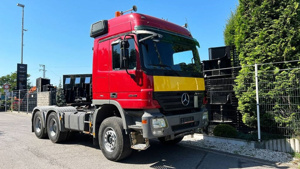 Mercedes-Benz Actros 2648 6x4 1 Hand Kipphydraulik Klima - شاحنة جرار: صور 4 Mercedes-Benz Actros 2648 6x4 1 Hand Kipphydraulik Klima - شاحنة جرار: صور 4
