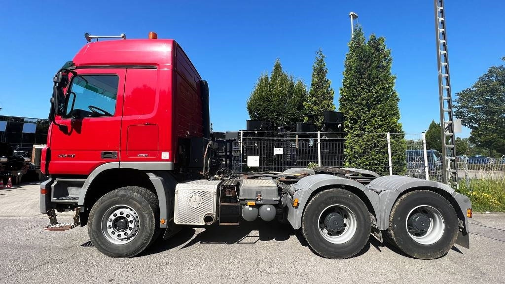 Mercedes-Benz Actros 2648 6x4 1 Hand Kipphydraulik Klima - شاحنة جرار: صور 1 Mercedes-Benz Actros 2648 6x4 1 Hand Kipphydraulik Klima - شاحنة جرار: صور 1