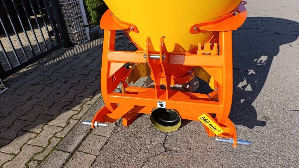 Tellerstreuer, Sand- und Salzstreuer, Winterdienst - الرمال مفرشة: صور 3 Tellerstreuer, Sand- und Salzstreuer, Winterdienst - الرمال مفرشة: صور 3
