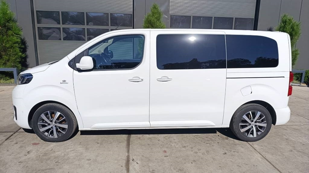 Toyota Proace 2.0 Van, Kleinbus, 7-Sitzer, Turboschaden - فان: صور 1 Toyota Proace 2.0 Van, Kleinbus, 7-Sitzer, Turboschaden - فان: صور 1