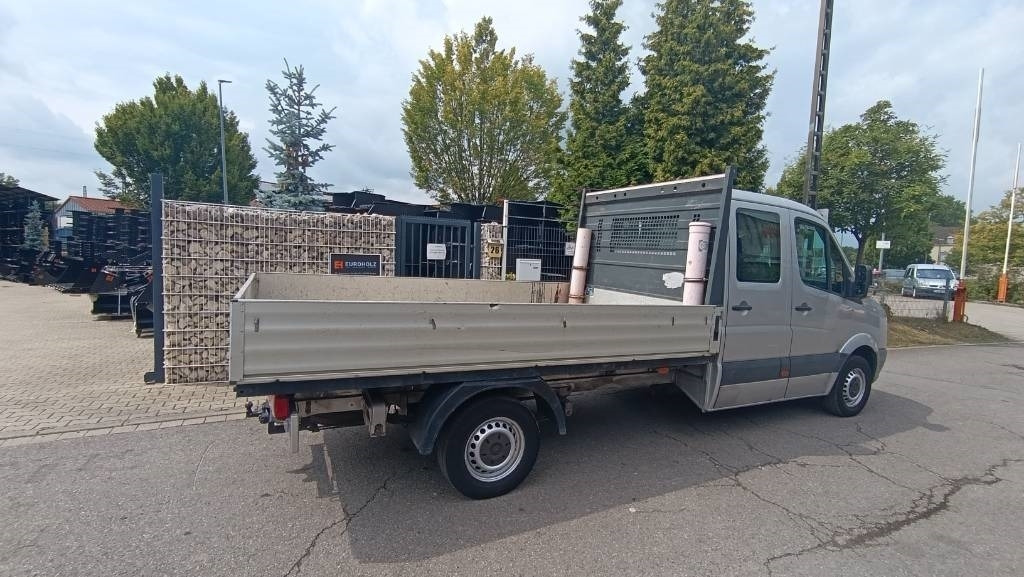 Volkswagen Crafter 2.5 TDI Maxi, Doka, AHK, Pritsche, Kasten - شاحنات مسطحة: صور 5 Volkswagen Crafter 2.5 TDI Maxi, Doka, AHK, Pritsche, Kasten - شاحنات مسطحة: صور 5