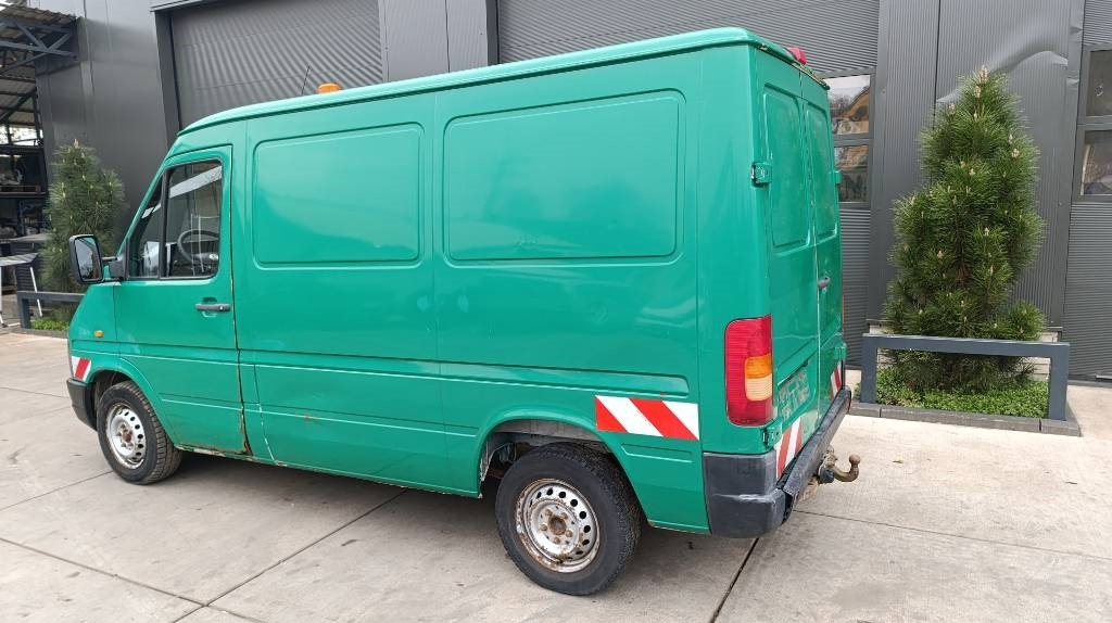 Volkswagen LT 28 Kastenwagen Werkstattsschränke Motorschaden - الشاحنات الصغيرة صندوق مغلق: صور 5 Volkswagen LT 28 Kastenwagen Werkstattsschränke Motorschaden - الشاحنات الصغيرة صندوق مغلق: صور 5