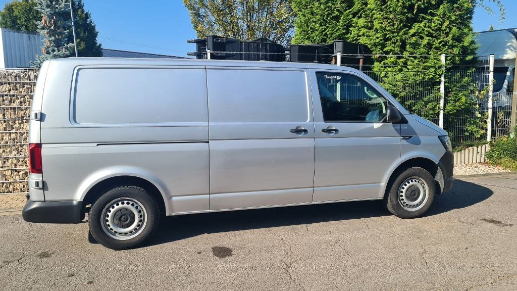 Volkswagen T5 2.0 TDI, Kasten, Werkstattschränke, Klima, AHK - الشاحنات الصغيرة صندوق مغلق: صور 3 Volkswagen T5 2.0 TDI, Kasten, Werkstattschränke, Klima, AHK - الشاحنات الصغيرة صندوق مغلق: صور 3