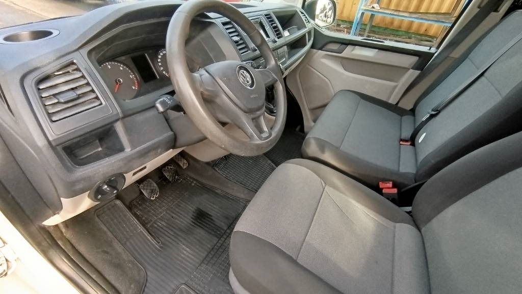 Volkswagen T5 2.0 TDI Kastenwagen, 8x Reifen, PDC, Klima, AHK - فان المدمجة: صور 4 Volkswagen T5 2.0 TDI Kastenwagen, 8x Reifen, PDC, Klima, AHK - فان المدمجة: صور 4
