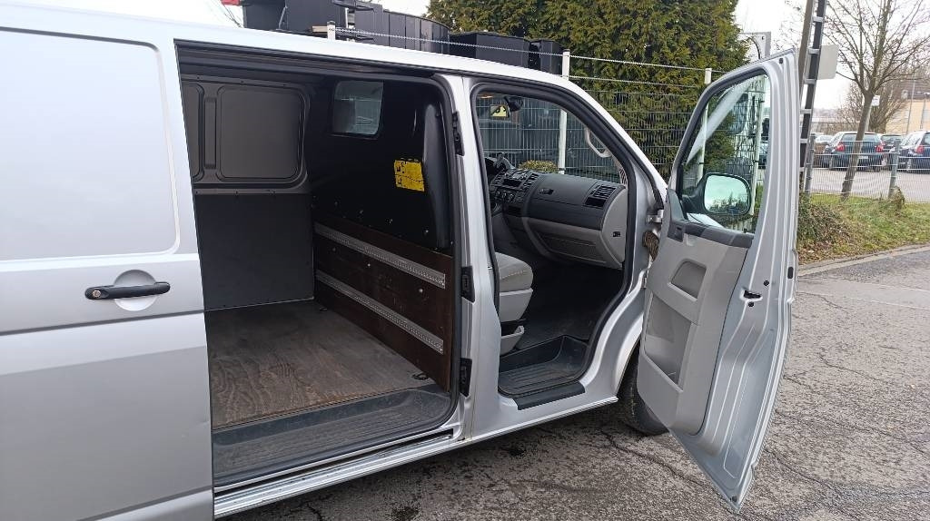 الشاحنات الصغيرة صندوق مغلق Volkswagen T5 2.0 TDI, Transporter, Kasten, Werkstattschränke: صور 21
