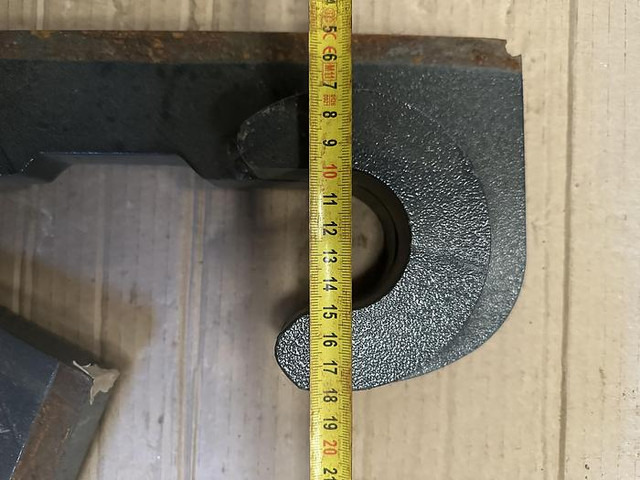 Big Anschweißhaken passend zu Merlo Aufnahme Heavy Duty Ausführung - قطع الغيار: صور 4 Big Anschweißhaken passend zu Merlo Aufnahme Heavy Duty Ausführung - قطع الغيار: صور 4
