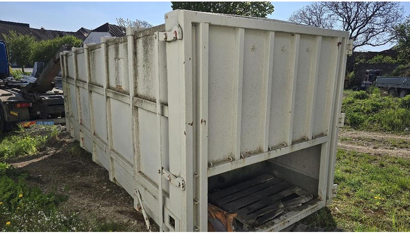 Big Hakenliftcontainer mit 5000 l Tank - خزان تخزين: صور 2 Big Hakenliftcontainer mit 5000 l Tank - خزان تخزين: صور 2