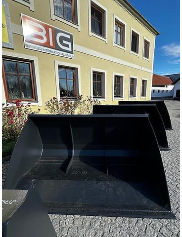 Big Volumenschaufel 220 cm mit Liebherr 506 Aufnahme - بكت: صور 1 Big Volumenschaufel 220 cm mit Liebherr 506 Aufnahme - بكت: صور 1