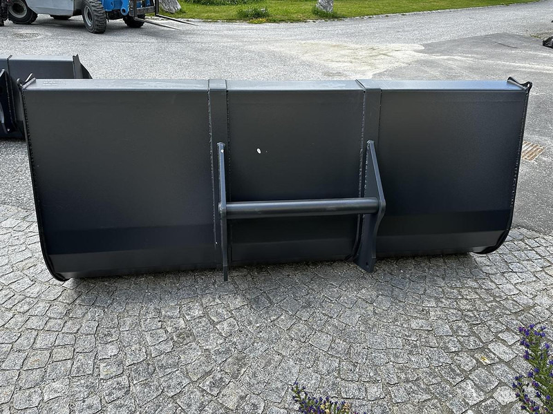 Big Volumenschaufel 250cm mit Manitou Aufnahme - بكت: صور 3 Big Volumenschaufel 250cm mit Manitou Aufnahme - بكت: صور 3