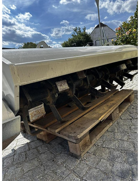 Cat LT18B TILLER - ال معدات حراثه: صور 4 Cat LT18B TILLER - ال معدات حراثه: صور 4