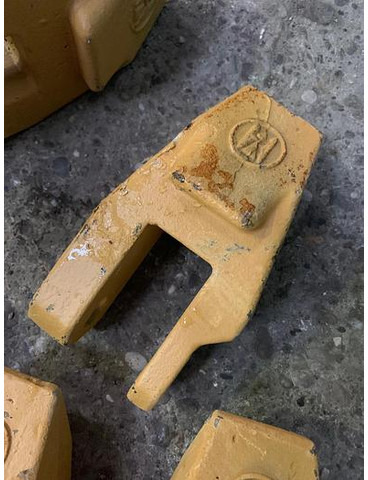 Ersatzzahn klein passend zu Hammer RH25 Abbruchpulverisierer - مطرقة هيدروليكية: صور 1 Ersatzzahn klein passend zu Hammer RH25 Abbruchpulverisierer - مطرقة هيدروليكية: صور 1